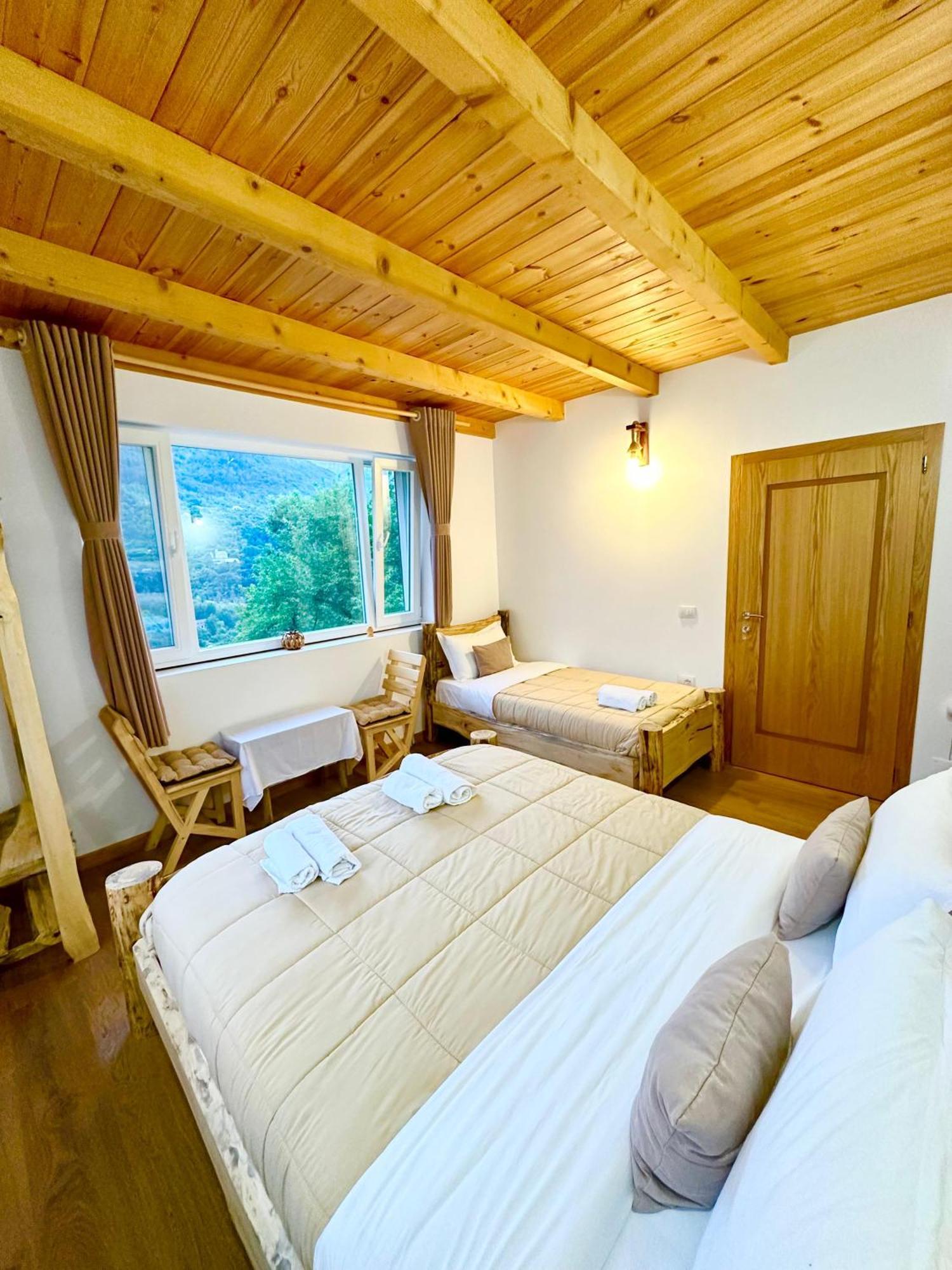 Guesthouse Dritan Tethorja Theth Exterior foto